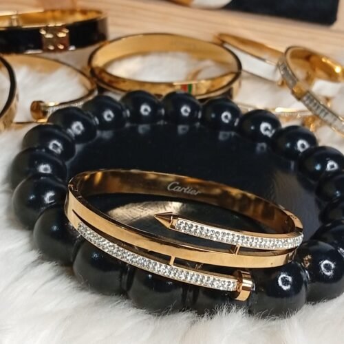 Cartier Inspired Gold Nail Handcuff – Crystal Detail
