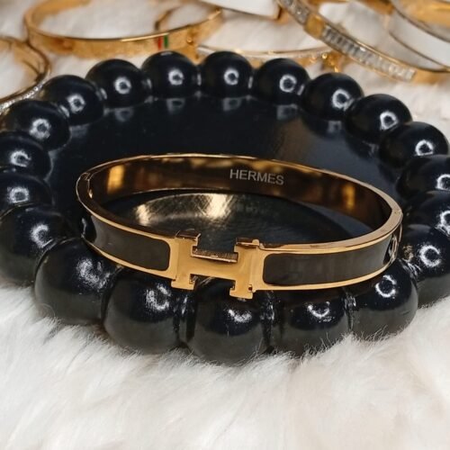 Hermès Inspired Black & Gold Handcuff – H Detail